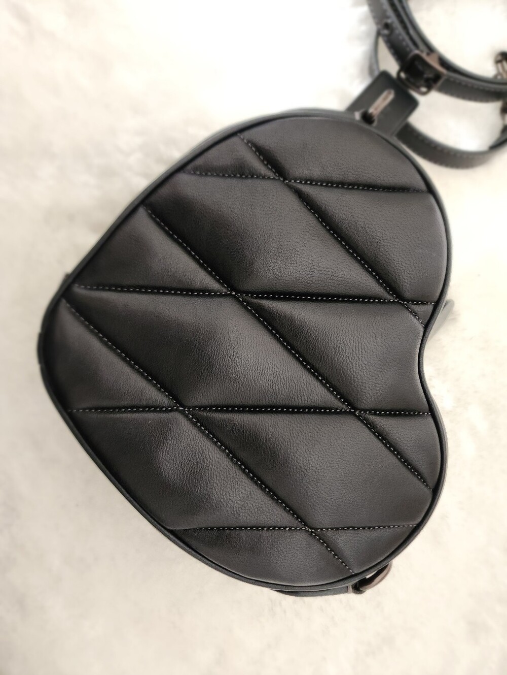 Coach Large Black Quilted Heart Crossbody - Picture 5 of 7
